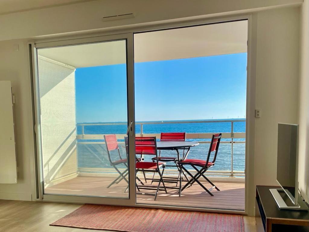Large Studio Direct Access To The Beach Pornichet Exteriér fotografie
